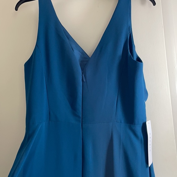 Gown - Picture 3 of 6